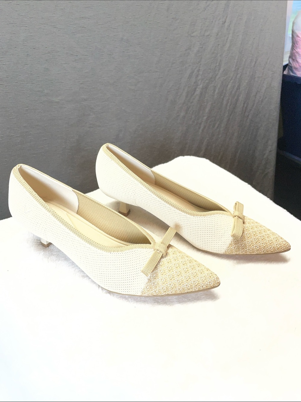 VIVAIA Elegant Cream Pointed-Toe Low Heel Pumps with Glitter Toe and Bow Accent
